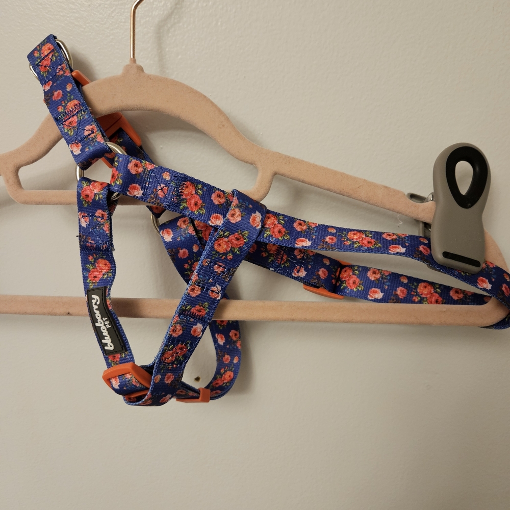 NWOT Indigo & Pink Floral Dog Harness By Blueberry Pet